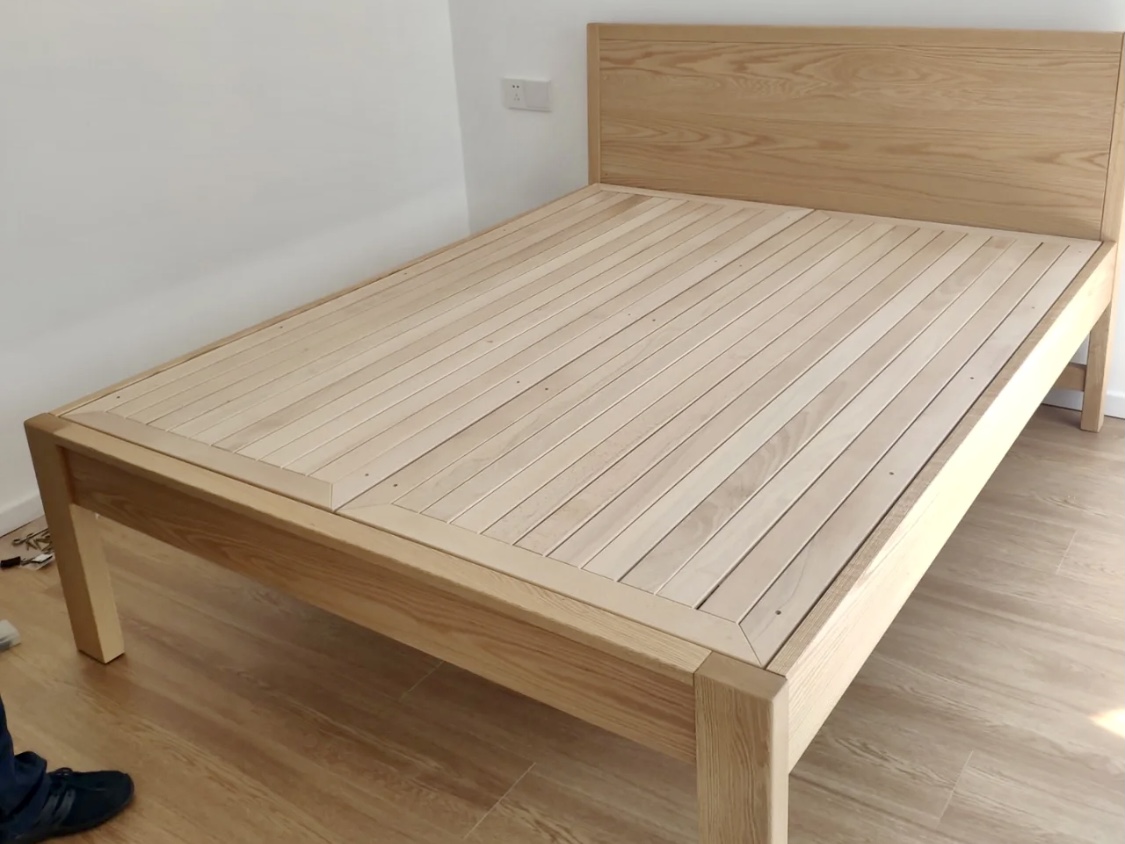 如何挑选全实木床？